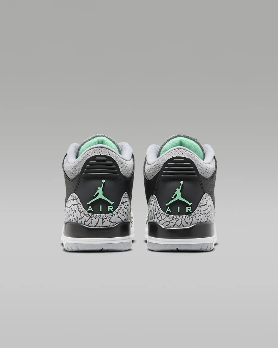 Air Jordan 3 Retro Green Glow Big Kids Shoes. Nike